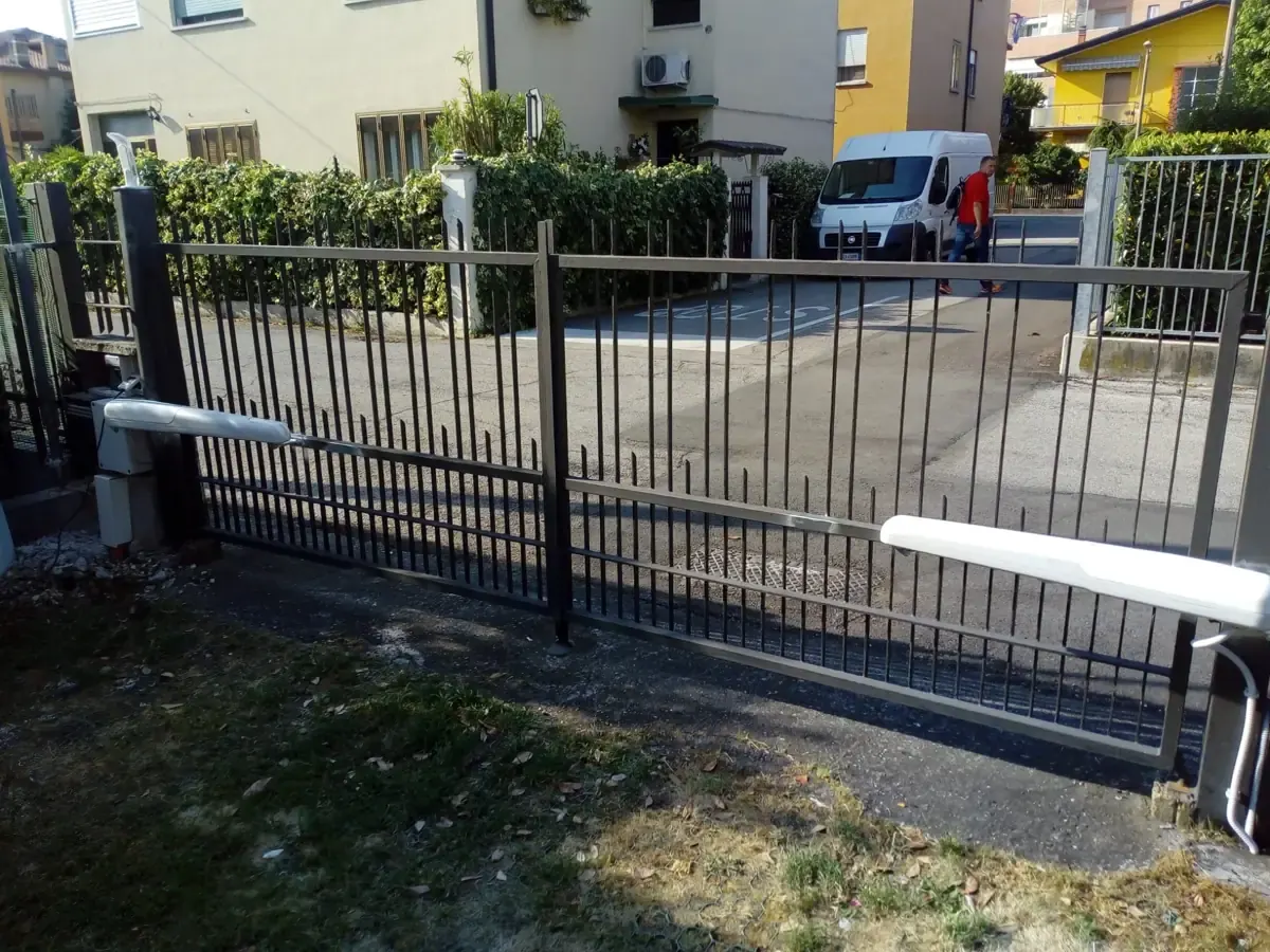 Cancello scorrevole automatico – automazione cancelli SEA a Torino